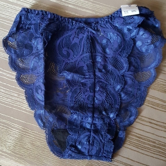 𝅺jezabel undergarmet size S. - Picture 1 of 4